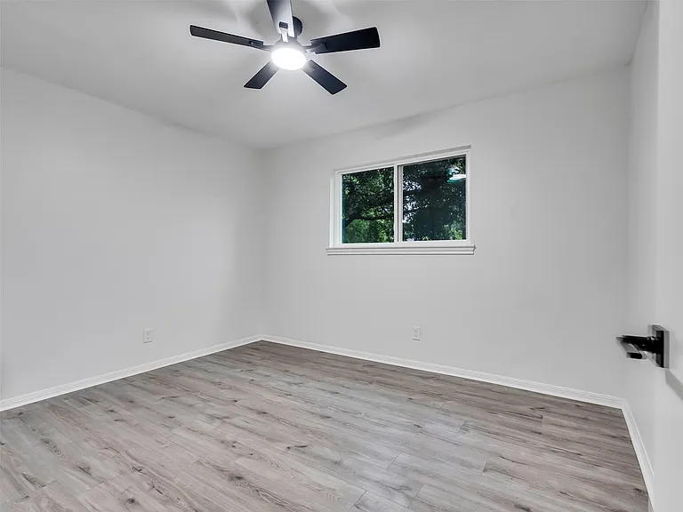 4023 Laverock Rd — Photo 28