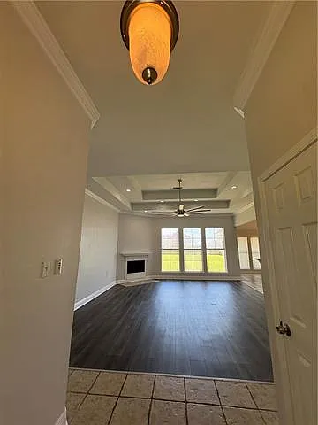 86 Derek Ln — Photo 2