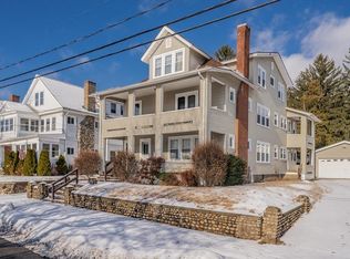 297-299 Sargeant St, Holyoke, MA 01040
