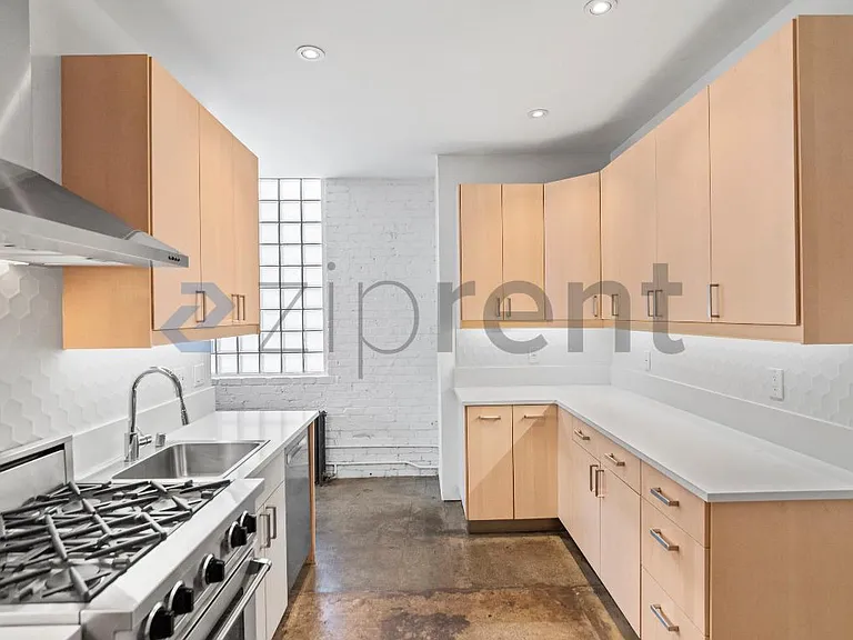 1018 4th Ave #123 — Photo 14