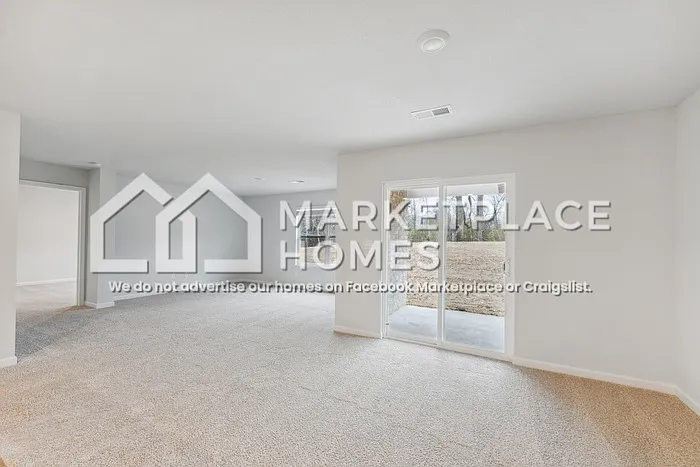 5331 Greenwood Rd — Photo 10