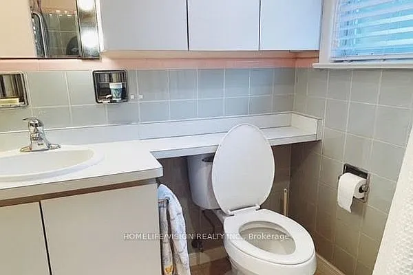 19 Danube Dr #MAIN — Photo 23