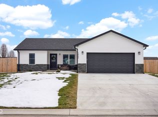 1860 Westbrook Dr, North Vernon, IN 47265