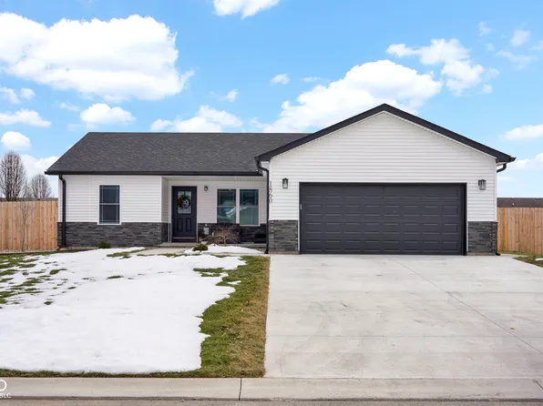 1860 Westbrook Dr, North Vernon, IN 47265