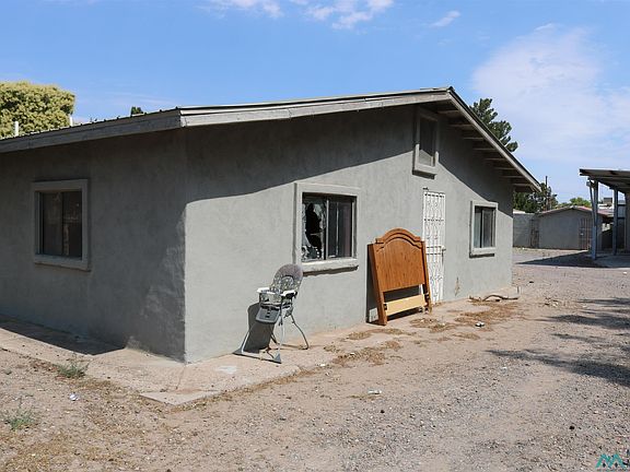 2nd image of 901 N Diamond Ave