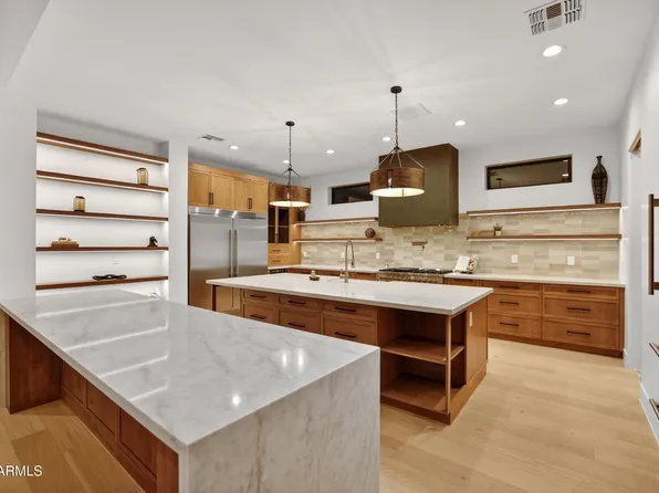 4434 E Mitchell Drive, Phoenix, AZ 85018