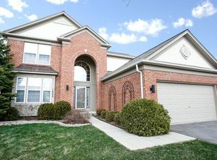 1023 Spinnaker St, Elgin, IL 60123