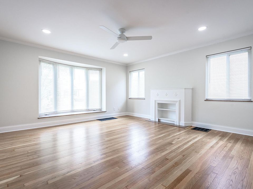 1st image of 1600 Elmwood Ave APT B