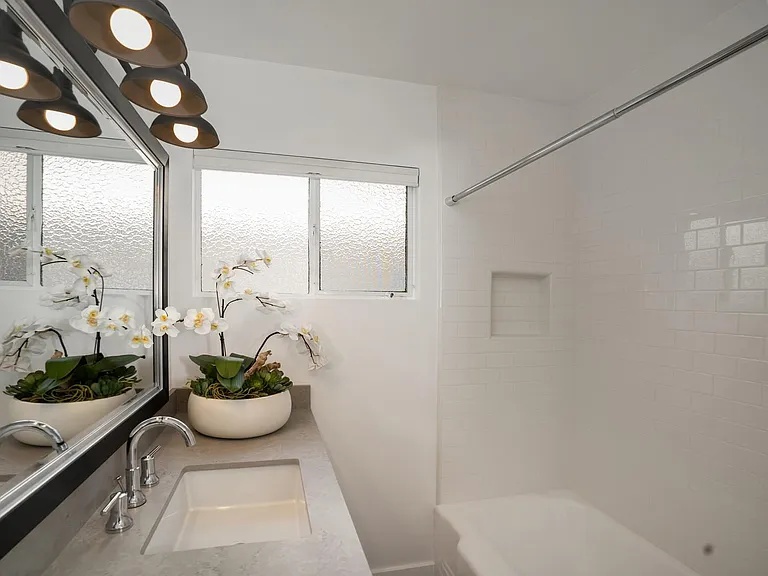 174 W Avenida Cornelio — Photo 13