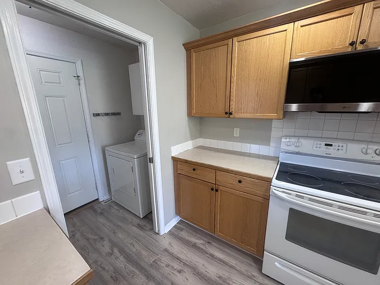 1700 NE Cinder Loop — Photo 14