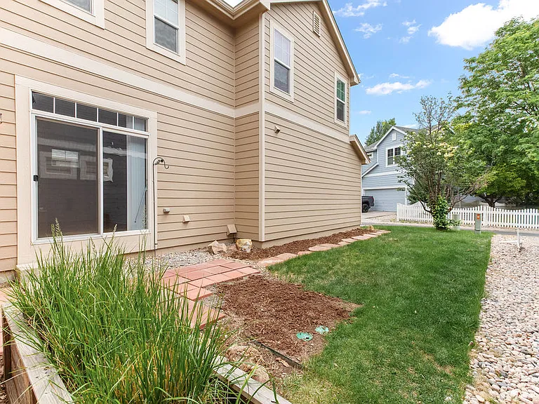 Side/Backyard