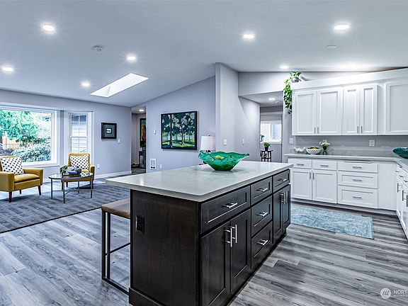 5th image of 14704 112th Avenue Ct E