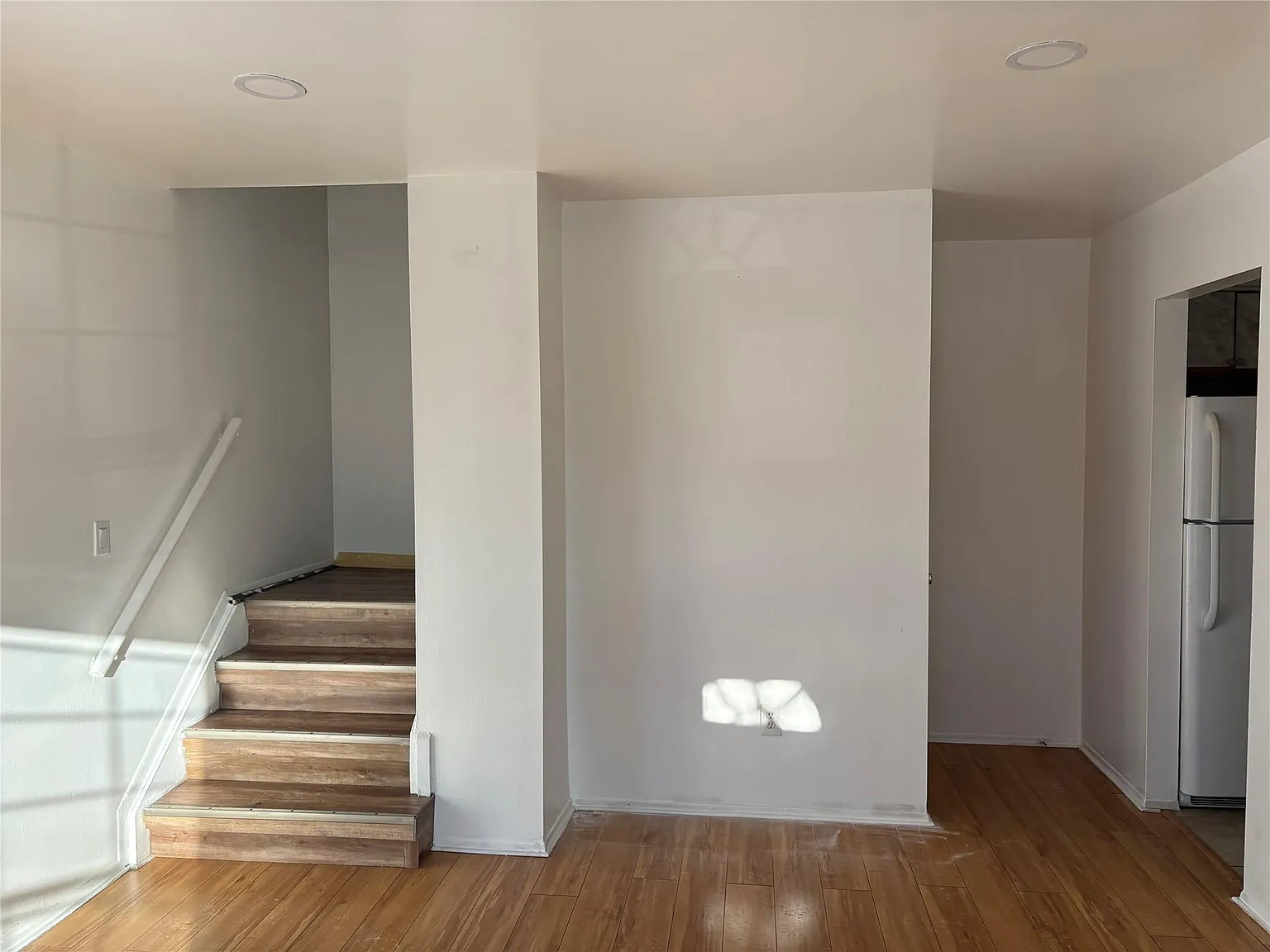 2 bed, 1.0 bath, 800 sqft, $1,500 — Photo 4