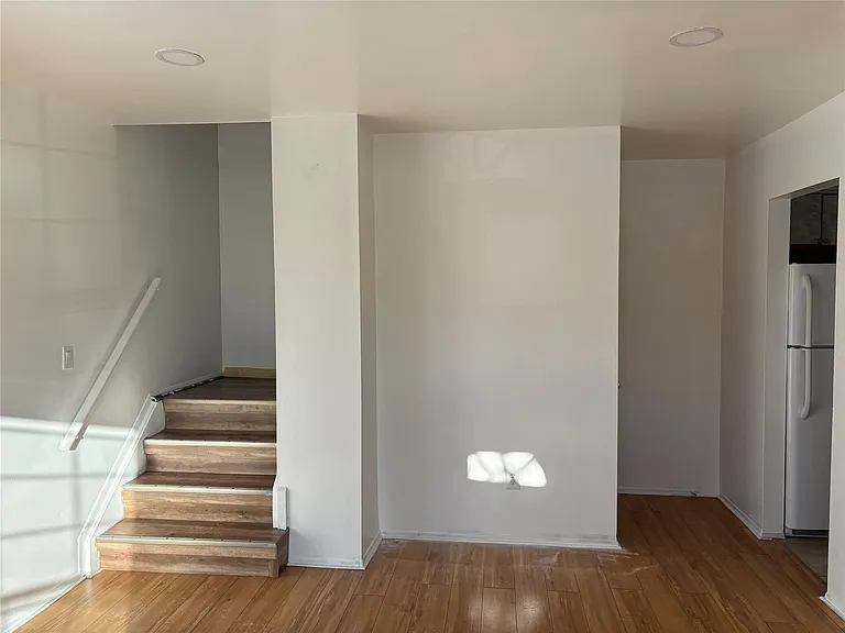 35314 Tall Oaks Dr — Photo 4