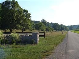 2nd image of 3525 Bailey Rd