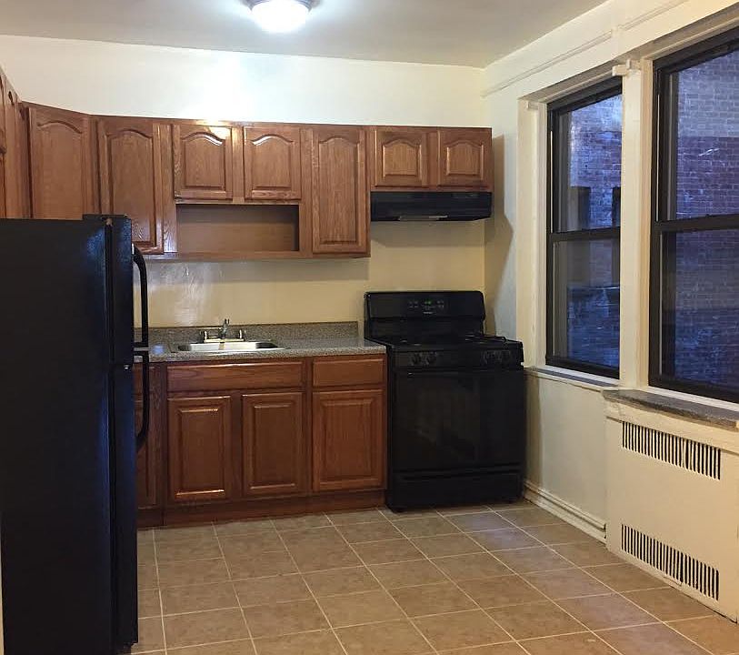 1st image of 1696 E 14th St #1D