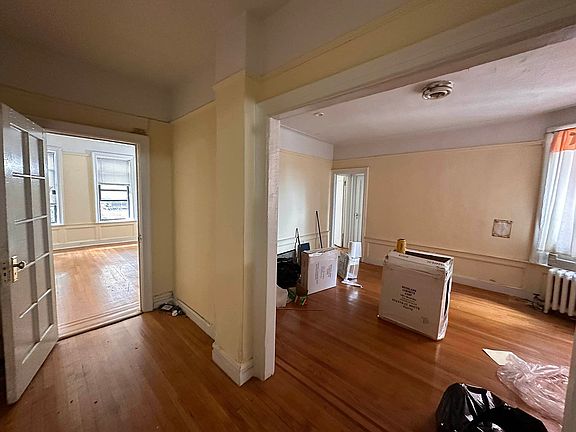 4th image of 35-20 147th St #4B