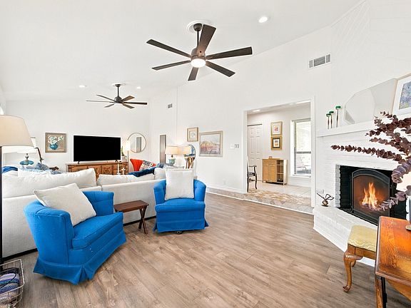 4th image of 107 Becky Ln