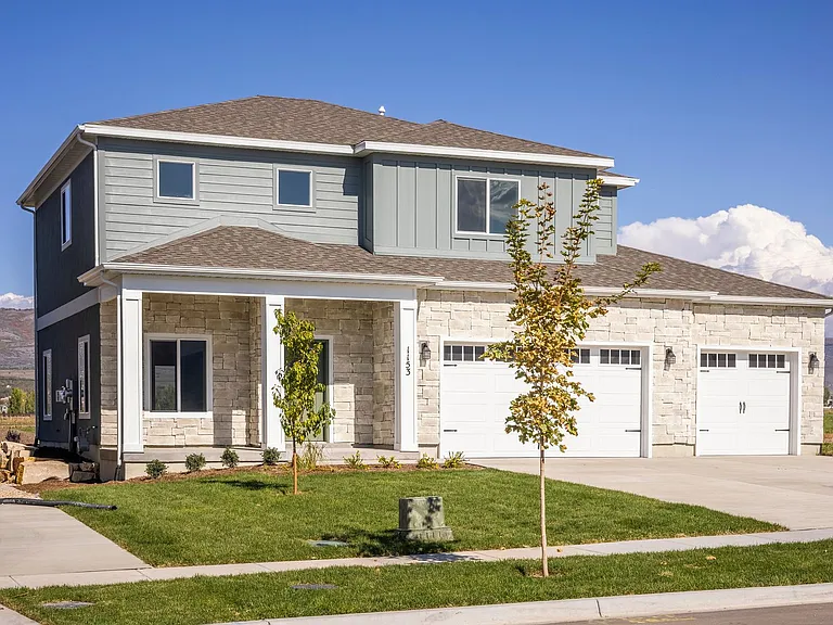 1153 Becca Rd — Photo 1
