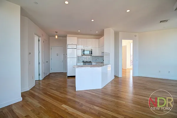Rented by Next Door Realty NYC | media 18