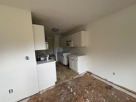 5th image of 170 E Hadley Rd APT 18