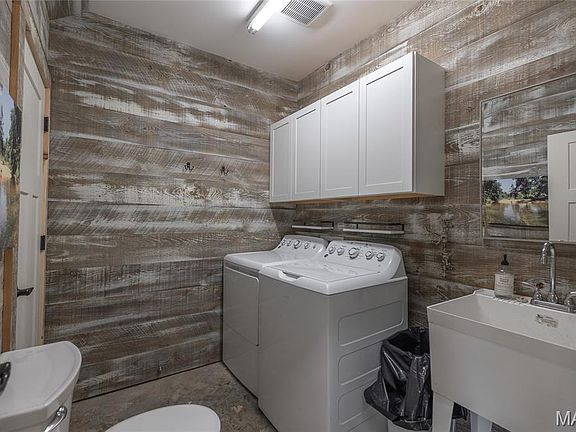 42nd image of this home