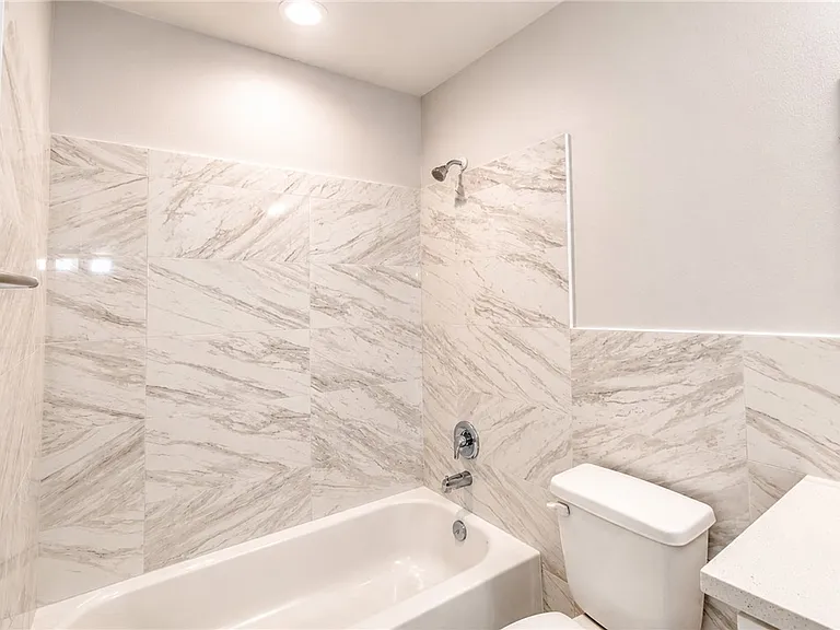 113 S Commonsway Dr — Photo 11