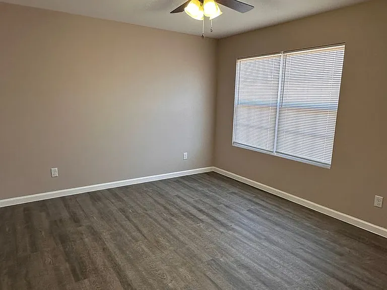 1228 Orange St — Photo 14