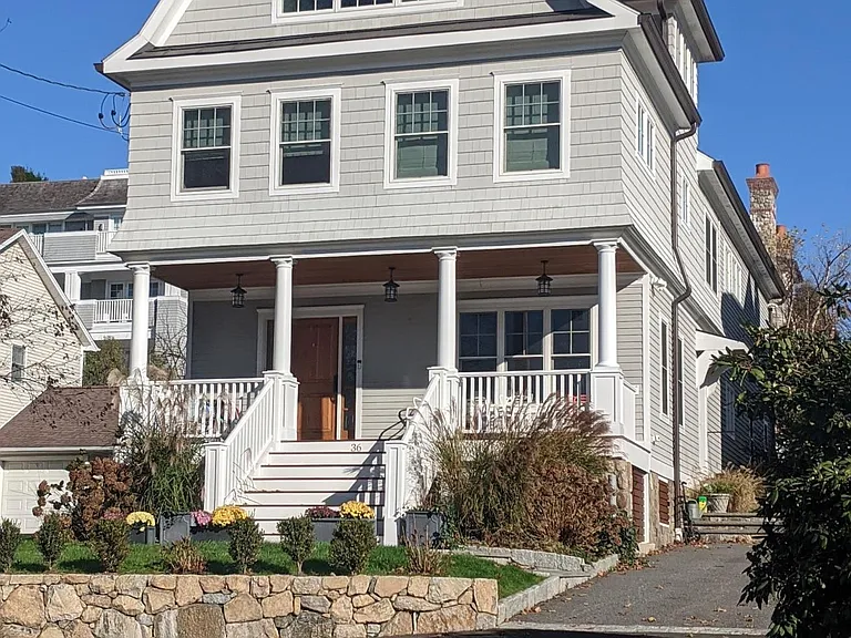 36 Woodland Dr — Photo 2