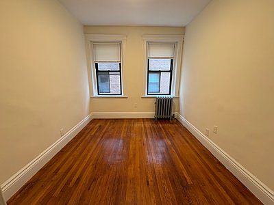 3rd image of 37 Park Dr #7