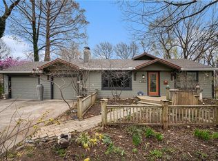 7609 Hadley St, Overland Park, KS 66204
