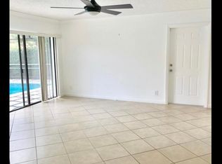 22822 Pinewood Ct, Boca Raton, FL 33433