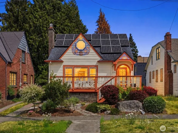 2316 41st Avenue SW, Seattle, WA 98116