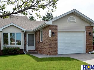 2539 Hollyhock Cir #10, Lincoln, NE 68521