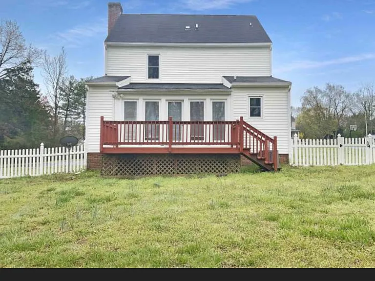 1114 Wendy Ct — Photo 6