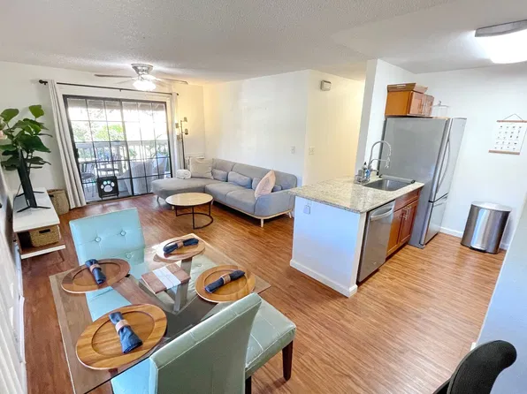 140 Uwapo Rd, Kihei, HI