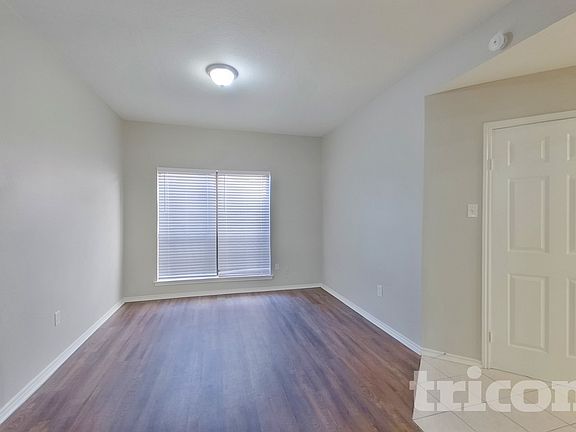 2nd image of 3521 Kirby Creek Dr