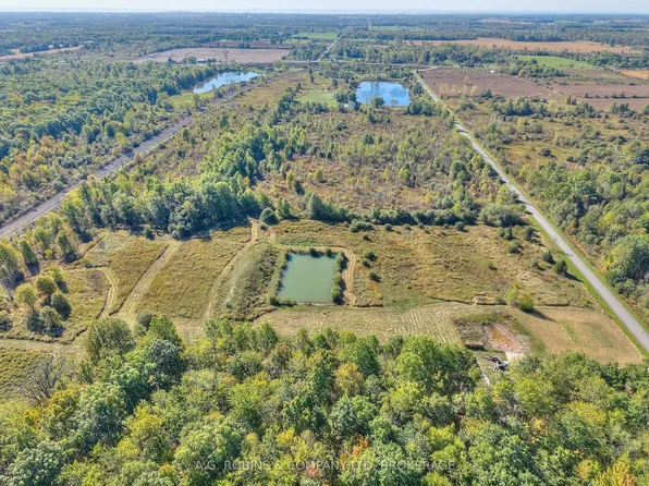 14440 McKenney Rd, Niagara Falls, ON L3B 5N7