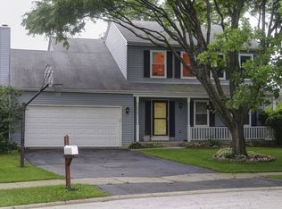 1515 Bridgeport Ln, Aurora, IL 60504