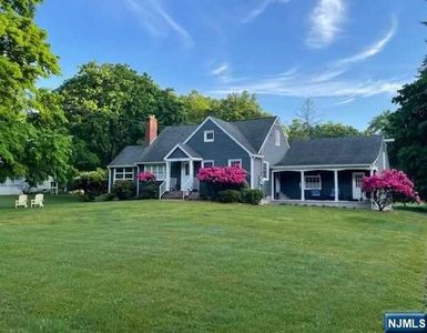 59 Woodland Ave, Ramsey, NJ, 07446