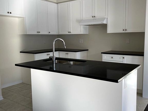 4th image of 59 Alexandra Dr