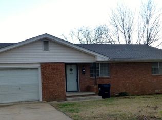 919 W 22nd St, Ada, OK 74820
