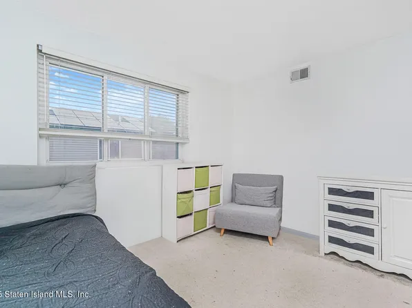 62 Lyceum Court image 8 of 14