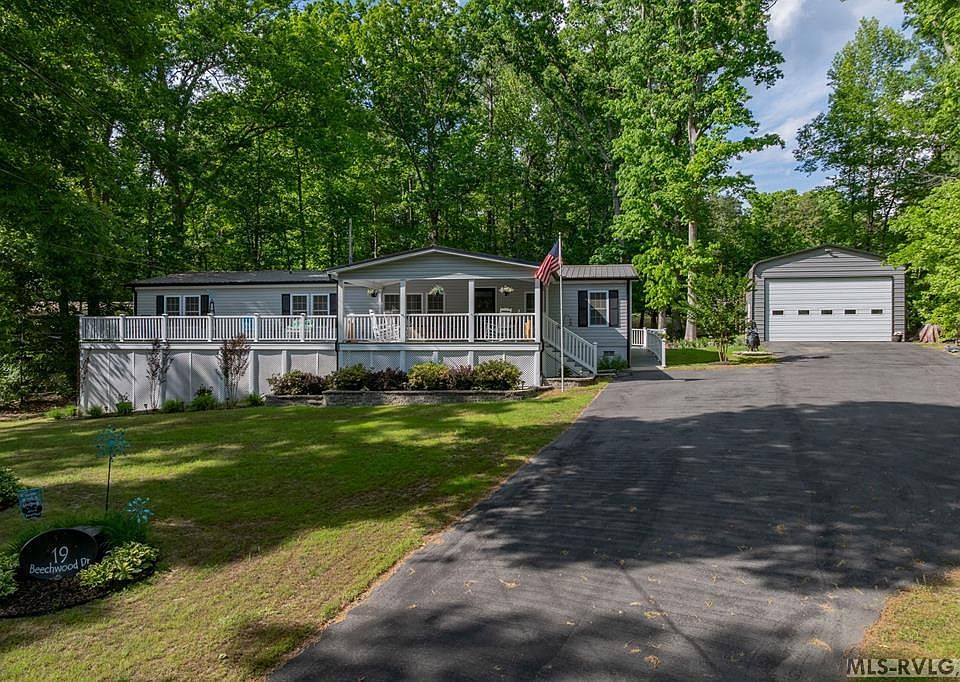 1st image of 19 Beechwood Dr