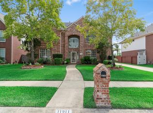 11911 Bogey Way, Pearland, TX 77089