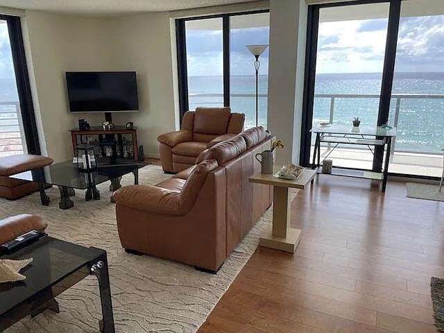 250 S Ocean Blvd #3H — Photo 12