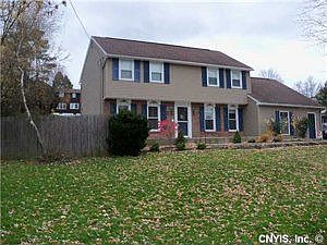 3rd image of 221 Thornton Cir S #C
