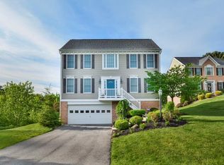 7002 Pin Oak Ct, Mc Kees Rocks, PA 15136
