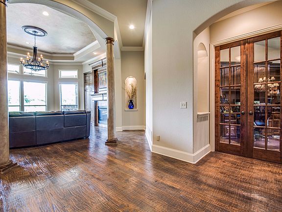 4th image of 2941 Parkview Ln