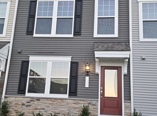 27 Anthem St, Ranson, WV 25438